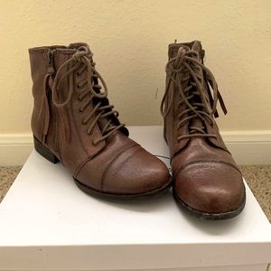 Steve Madden Brown Boots
